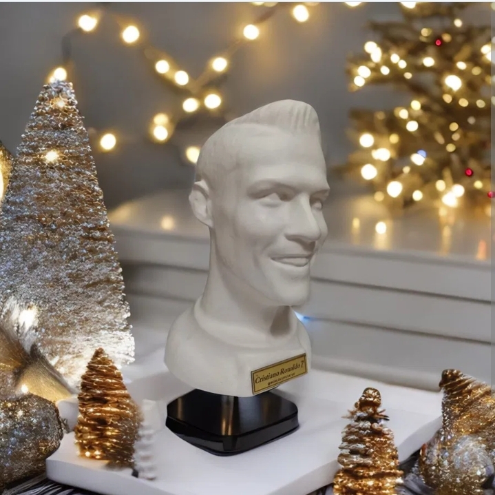 تندیس رونالدو