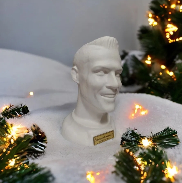 تندیس رونالدو