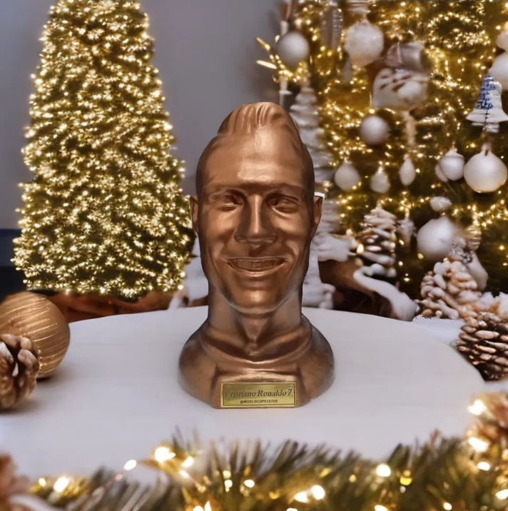 تندیس رونالدو