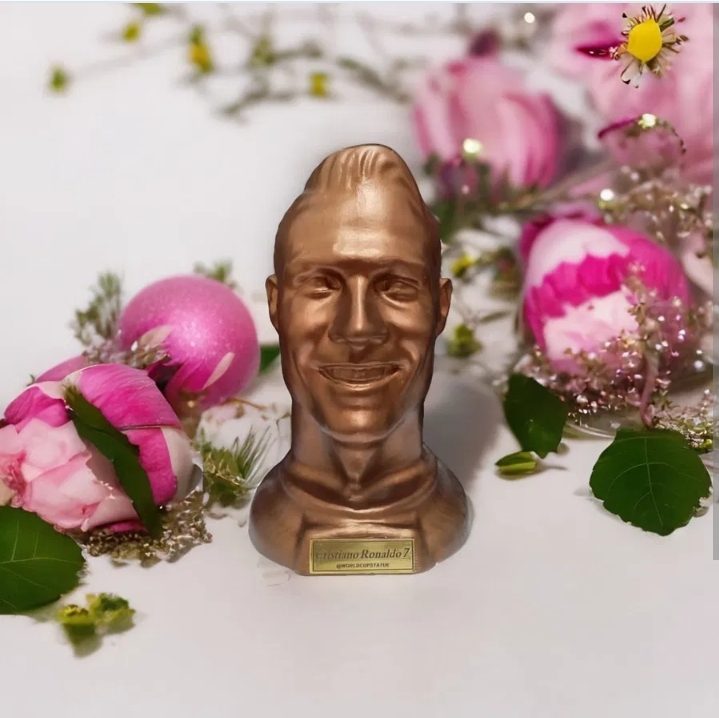 تندیس رونالدو