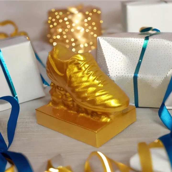 کفش طلا دکوری