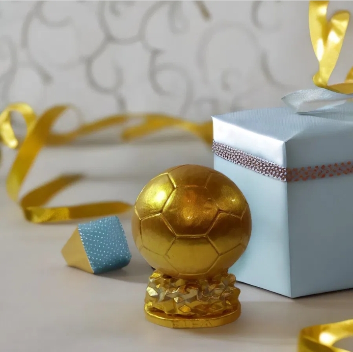 توپ طلا هدیه ویژه برای تولد